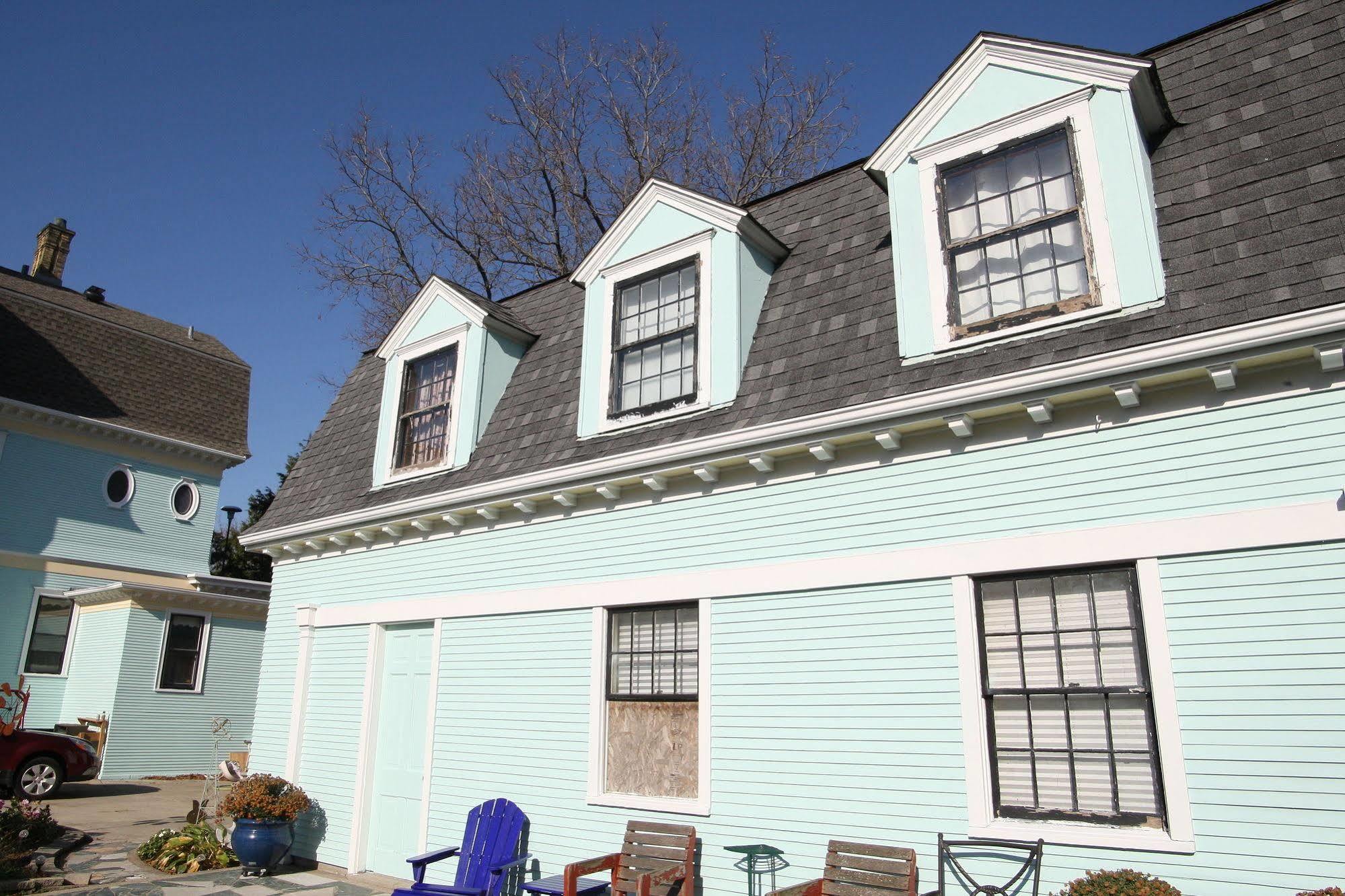 Christmas House Bed & Breakfast Racine Exterior photo